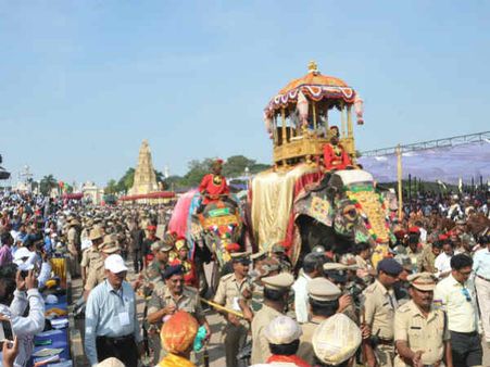 32 લાખનો વીમો 