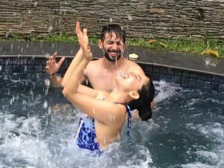 Pics: ટીવીનું આ ક્યૂટ કપલ ગોવામાં કરી રહ્યું છે એન્જોય...