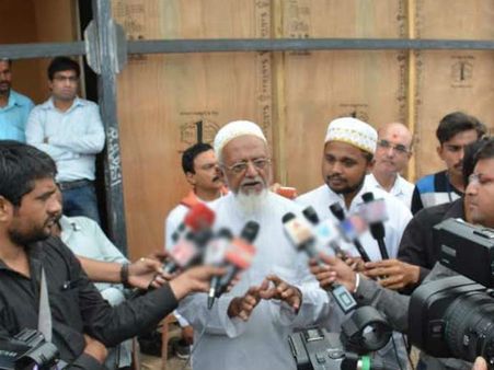 મુસ્લિમ અનુયાયીએ પણ સ્વામીબાપાના દર્શન કરી થયા ગદગદિત