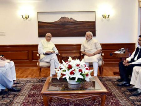 સોમનાથ ટ્રસ્ટની બેઠક પીએમના નિવાસસ્થાને બેઠક, 6 કિલો સોનું પ્રધાનમંત્રી ગોલ્ડ સ્કીમમાં મૂકવાનો નિર્ણય 