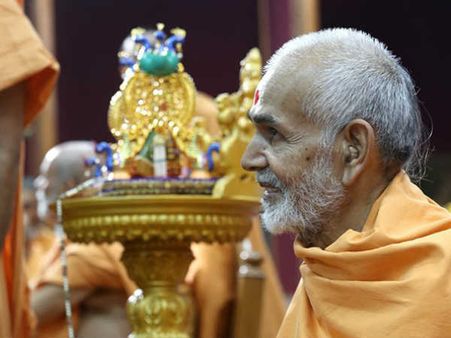 મહંત સ્વામીને સોંપાઇ જવાબદારી મહંત સ્વામીને સોંપાઇ જવાબદારી