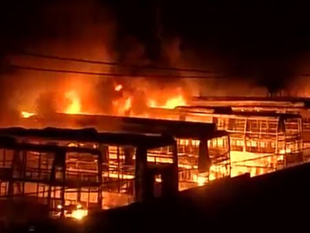 100 રૂપિયા અને 1 પ્લેટ મટન બિરિયાની માટે છોકરીએ ફૂંકી 42 બસો