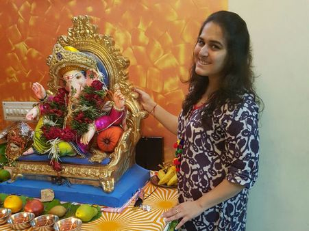 સેલ્ફી વીથ બાપ્પા: ગણપતિ બાપ્પા અને ભક્તોની તસવીરો