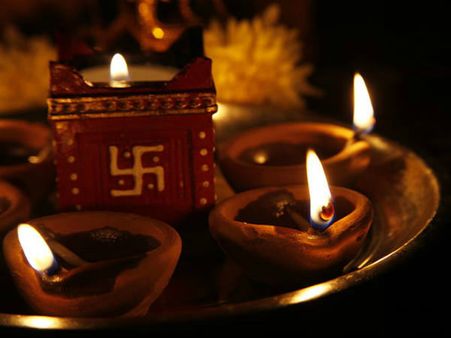 પીળી કોડી