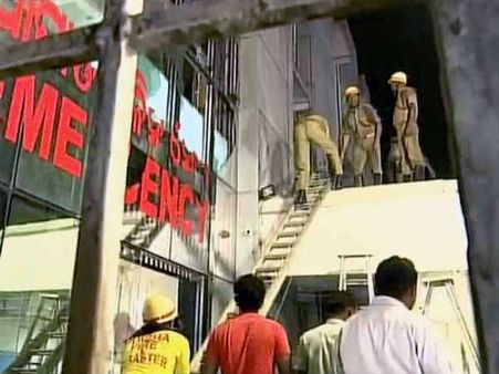 ભુવનેશ્વર હોસ્પિટલમાં આગ, 23 ના મોત, 30 થી વધુ ગંભીર: ન્યાયિક તપાસના આદેશ