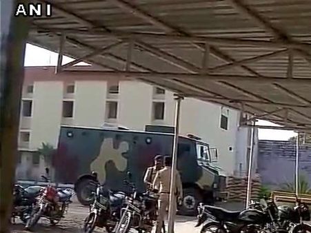 ભોપાલ જેલમાંથી ભાગેલા તમામ 8 આતંકવાદીઓ ઠાર મરાયા