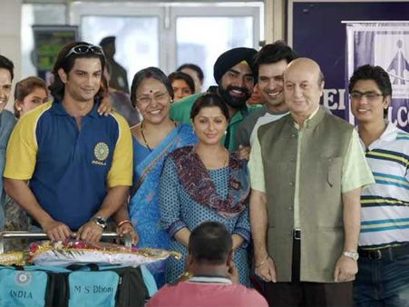 બૉક્સ ઑફિસ:“ધોની” ધમાકા, 3 દિવસમાં જ 100 કરોડની કમાણી