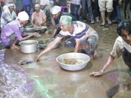 આ વર્ષે રૂપાલ પલ્લીમાં પહેલાની જેમ નહીં થાય ઘીનો અભિષેક! જાણો કેમ?