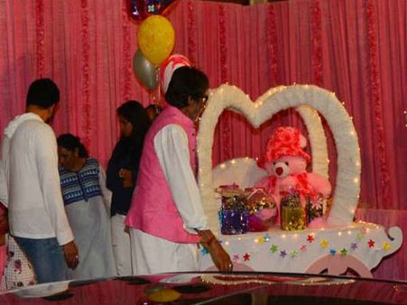 પિંક કલર થીમ