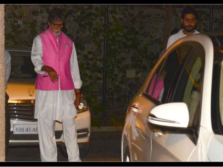 દાદા પણ સ્વાગતમાં વ્યસ્ત