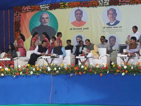 દેશમાં પર્યાવરણ અને ડેવલોપમેન્ટ એક સાથે ચાલે છે- અનિલ માધવ