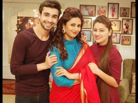 યે હે મોહબ્બતે