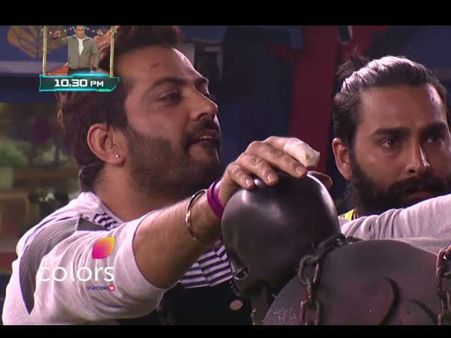 મોનાથી નફરત છે મને