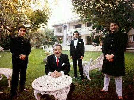 રાજ કપૂર એન્ડ સન્સ રાજ કપૂર એન્ડ સન્સ