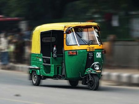 નોટબંધીમાં પણ પ્રામાણિકતા એકબંધ, પ્રામાણિક રીક્ષાવાળો