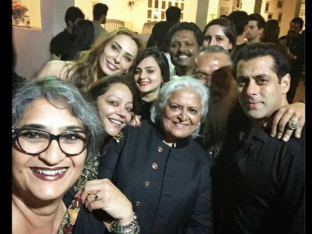 લૂલિયા વંતૂર લૂલિયા વંતૂર