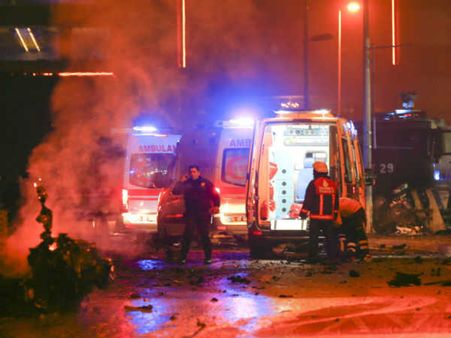 ઇસ્તંબુલમાં ફૂટબોલ સ્ટેડિયમની બહાર કારમાં થયો બ્લાસ્ટ, 29 ના મોત, 166 ઘાયલ