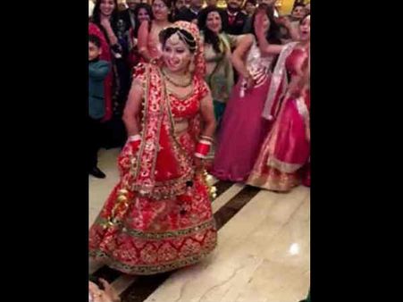 Video: નવવધૂએ પોતાના લગ્નમાં કર્યો તેવો ડાન્સ કે 1 કરોડ લોકોએ જોયો