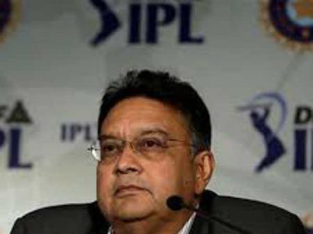 જ્યારે વડોદરાની પાર્ટીમાં નશામાં ડૂબેલા મળ્યા ચિરાયુ આમીન