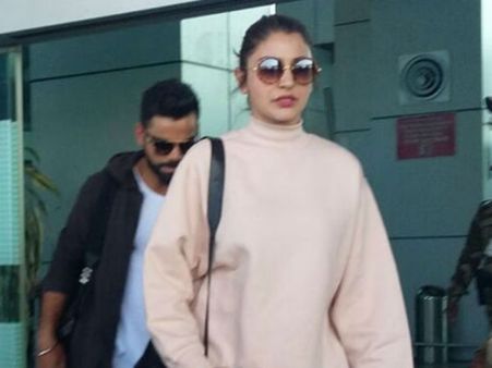 ક્રિસમસ મનાવવા ઉત્તરાખંડ પહોંચ્યા વિરાટ-અનુષ્કા