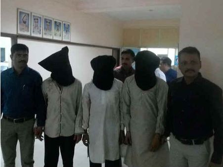 નકલી નોટ સાથે સુરતમાં એનઆરઆઇ સહિત ત્રણ ઝડપાયા