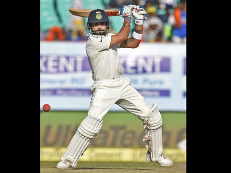 મુંબઇ ટેસ્ટમાં કેપ્ટન કોહલીએ ફટકારી ત્રીજી બેવડી સદી