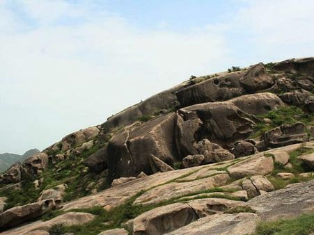 અજબ-ગજબ રચનાઓનું નગર - વિરાટનગર!