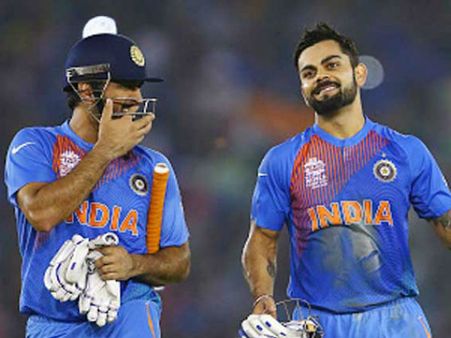સમાય સાથે વિરાટ કોહલી નિખર્યા છે
