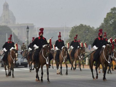 ભારતીય સેના વિશ્વમાં ત્રીજા નંબરની સૌથી વિશાળ સેના ભારતીય સેના વિશ્વમાં ત્રીજા નંબરની સૌથી વિશાળ સેના
