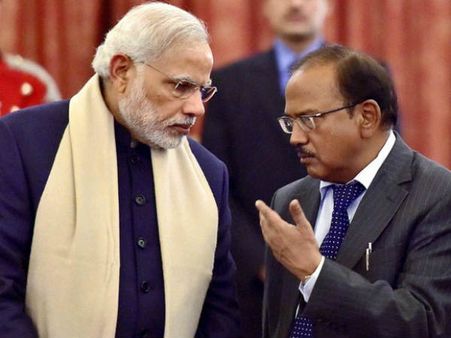 પાકિસ્તાની ચેનલનો દાવો- મોદી અને ડોભાલે કરી છે અભિનેતા ઓમ પુરીની હત્યા