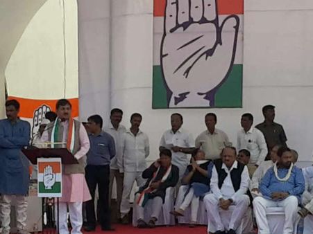 જનવેદના દ્વારા ગુજરાતમાં કોંગ્રેસે ભારતના અર્થતંત્રનું કર્યું બેસણું