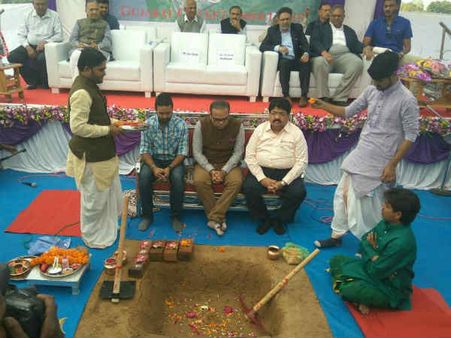 વિશ્વનું સૌથી મોટું સ્ટેડિયમ બનશે મોટેરા, કરાયું ખાતમૂર્હત