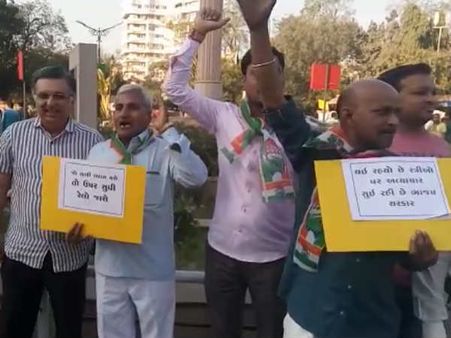 વિધાનસભા પહોંચતા પહેલાં જ અટકાયત વહોરવી પડી