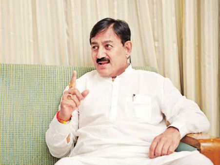 કેનન, ટિરયગેસ અવગણીને પણ ઘેરાવો કરીશું - ભરતસિંહ સોલંકી