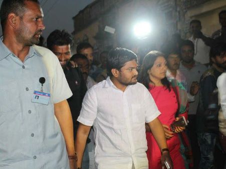 અહીં વાંચો