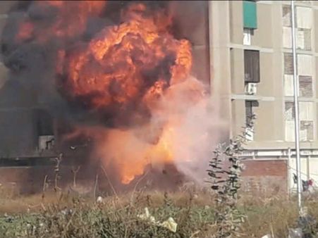 અમદાવાદના ધરતી કોમ્પેલક્ષમાં થયો આગનો ધડાકો