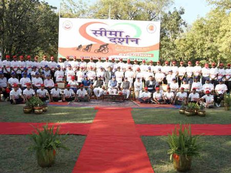 BSF દ્વારા યોજવામાં આવેલી સાયક્લોથોનને CMએ આપી લીલી ઝંડી