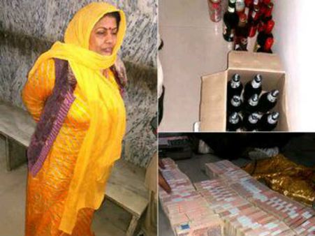 સાધ્વી જયશ્રીગીરી સામે ફરિયાદનો સિલસિલો યથાવત