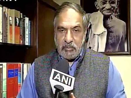 રેઇનકોટ બાદ હવે મોદીના સ્મશાનવાળા નિવેદન પર વિપક્ષના પ્રહારો