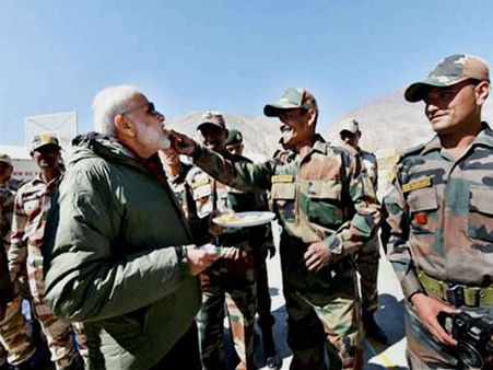 મોદીએ ભારત-સિનો સીમા પર ઉજવી દિવાળી