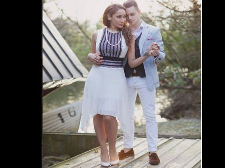 પ્રિ-વેડિંગ ફોટોશૂટમાં વ્યક્ત કરી ખુશી