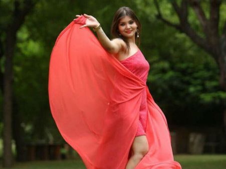 હસમુખી છોકરી