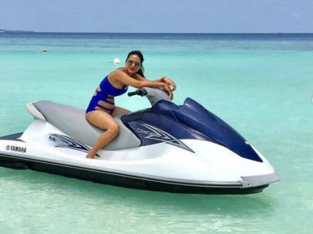 સોશિયલ મીડિયા પર સણસણતો જવાબ સોશિયલ મીડિયા પર સણસણતો જવાબ