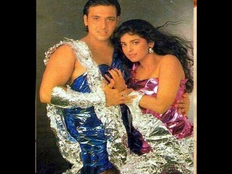 અવકાશ યાત્રીઓ - ગોવિંદા અને જૂહી ચાવલા અવકાશ યાત્રીઓ - ગોવિંદા અને જૂહી ચાવલા