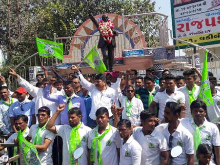 PM મોદીના આવે તે પહેલા ભરૂચમાં બ્રિજના નામકરણ મામલે હોબાળો