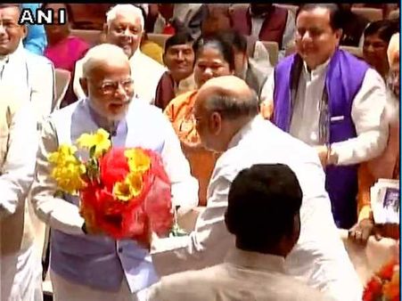 BJPની બેઠકમાં બોલ્યાં મોદી: હું નહીં બેસુ, બેસવા પણ નહીં દઉં