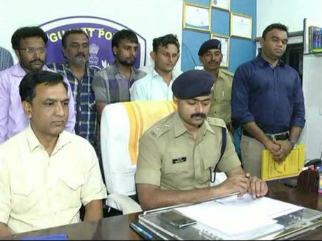 ધોરણ ૧૦ના બોર્ડના પેપરને વાયરલ કરનાર 6 આરોપી ઝડપાયા