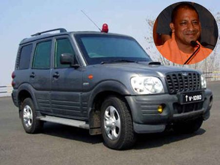 CM યોગીએ યુપીમાં બંધ કરાવી લાલ બત્તીની પ્રથા