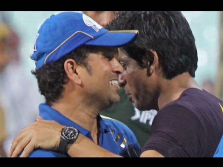 ક્રિકેટના ગોડ સચિનને SRKનો સ્પેશ્યિલ મેસેજ...