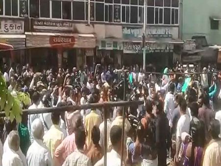 સિવિલ હોસ્પિટલના રેસીડેન્ટ ડોક્ટરની હડતાળ સમેટાઈ